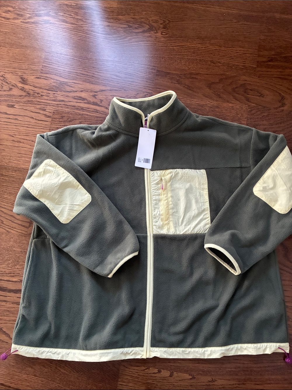 Never worn: Women’s plus size Olive Green Fleece Zip Jacket with Cream Accents